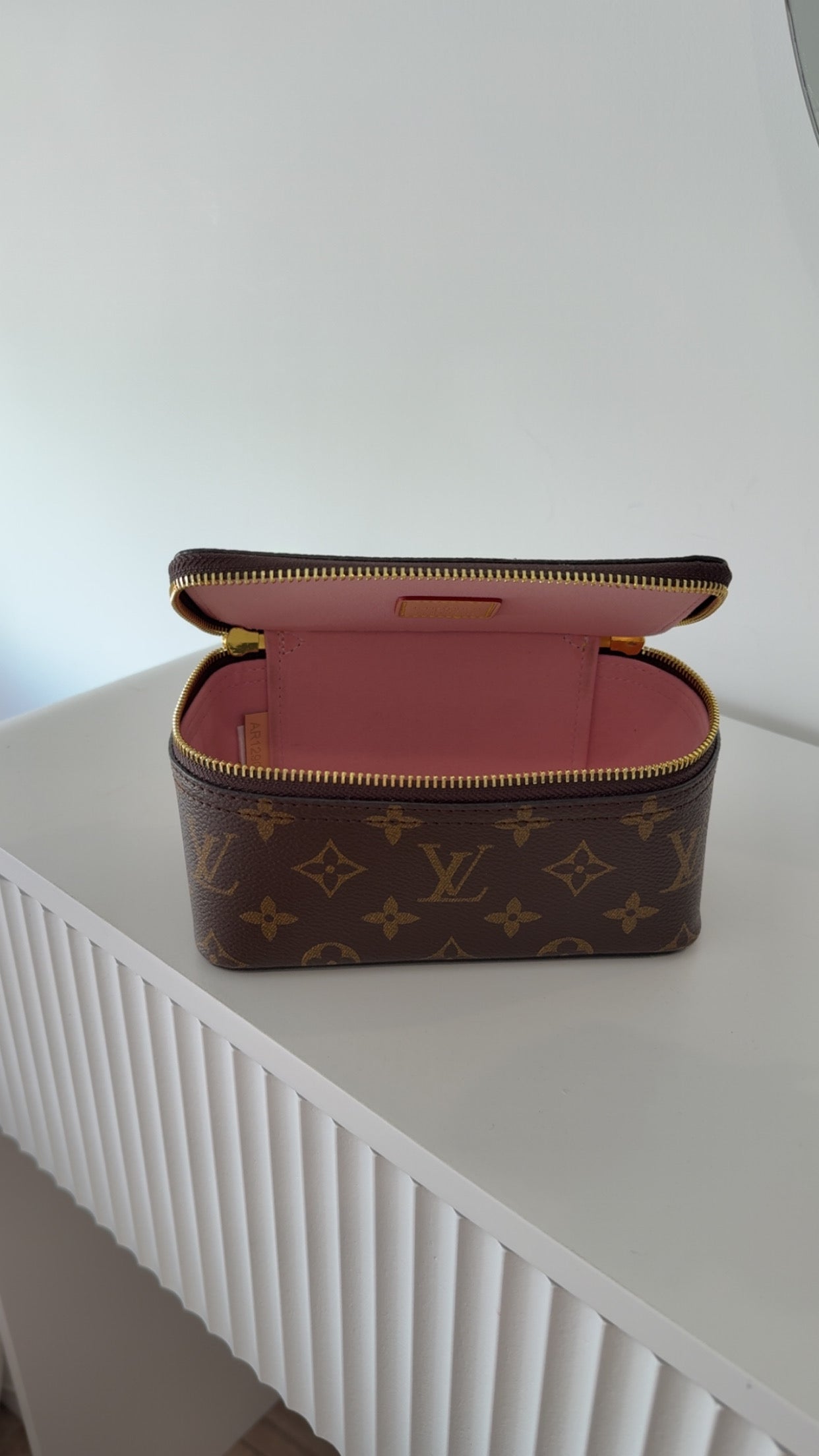 Vanity pink