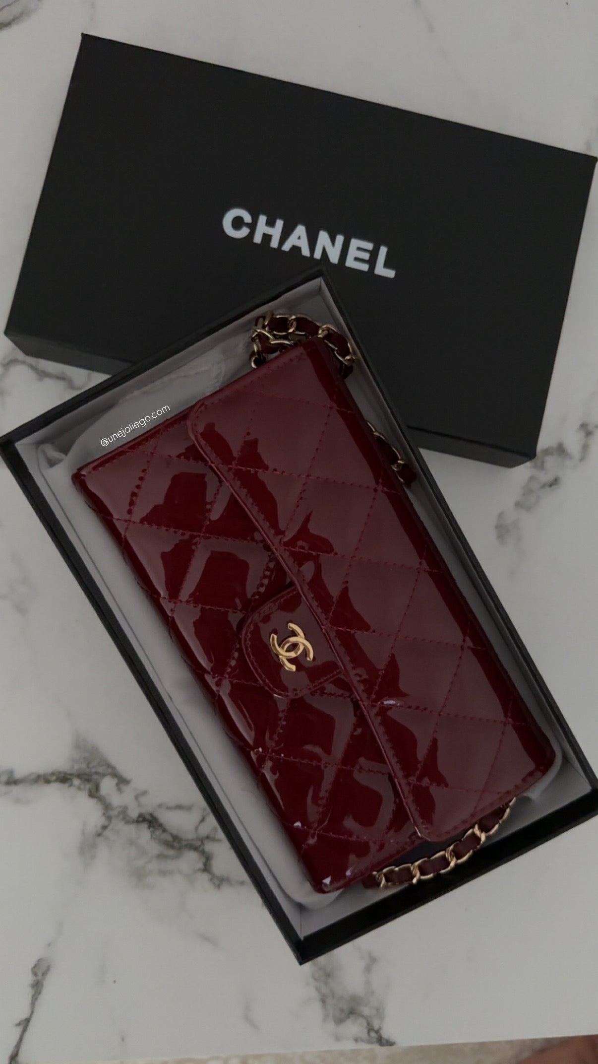 Sac cerise verni